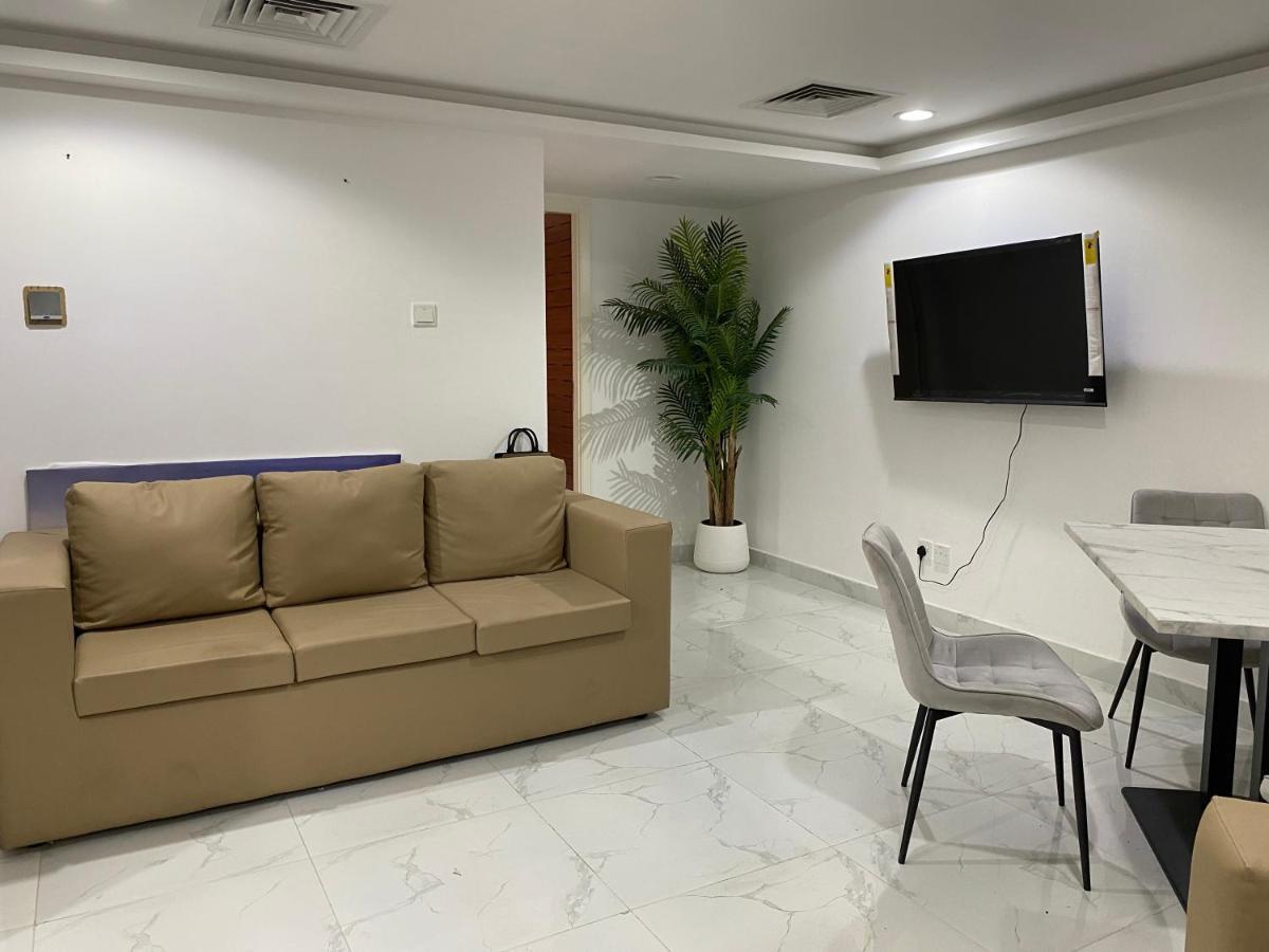 Yoi Pod Hostel - Deira ドバイ エクステリア 写真