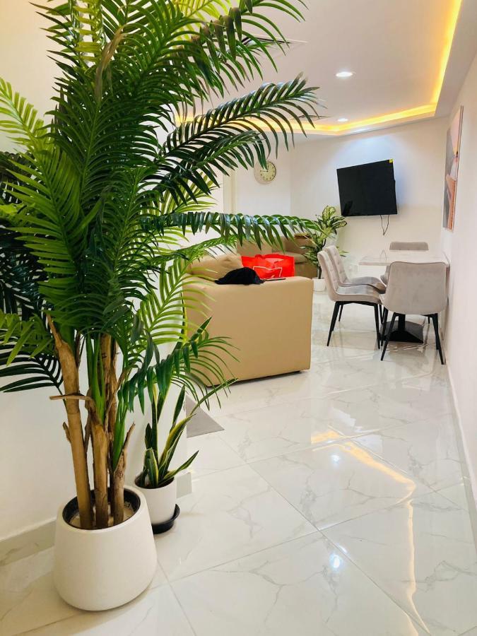 Yoi Pod Hostel - Deira ドバイ エクステリア 写真